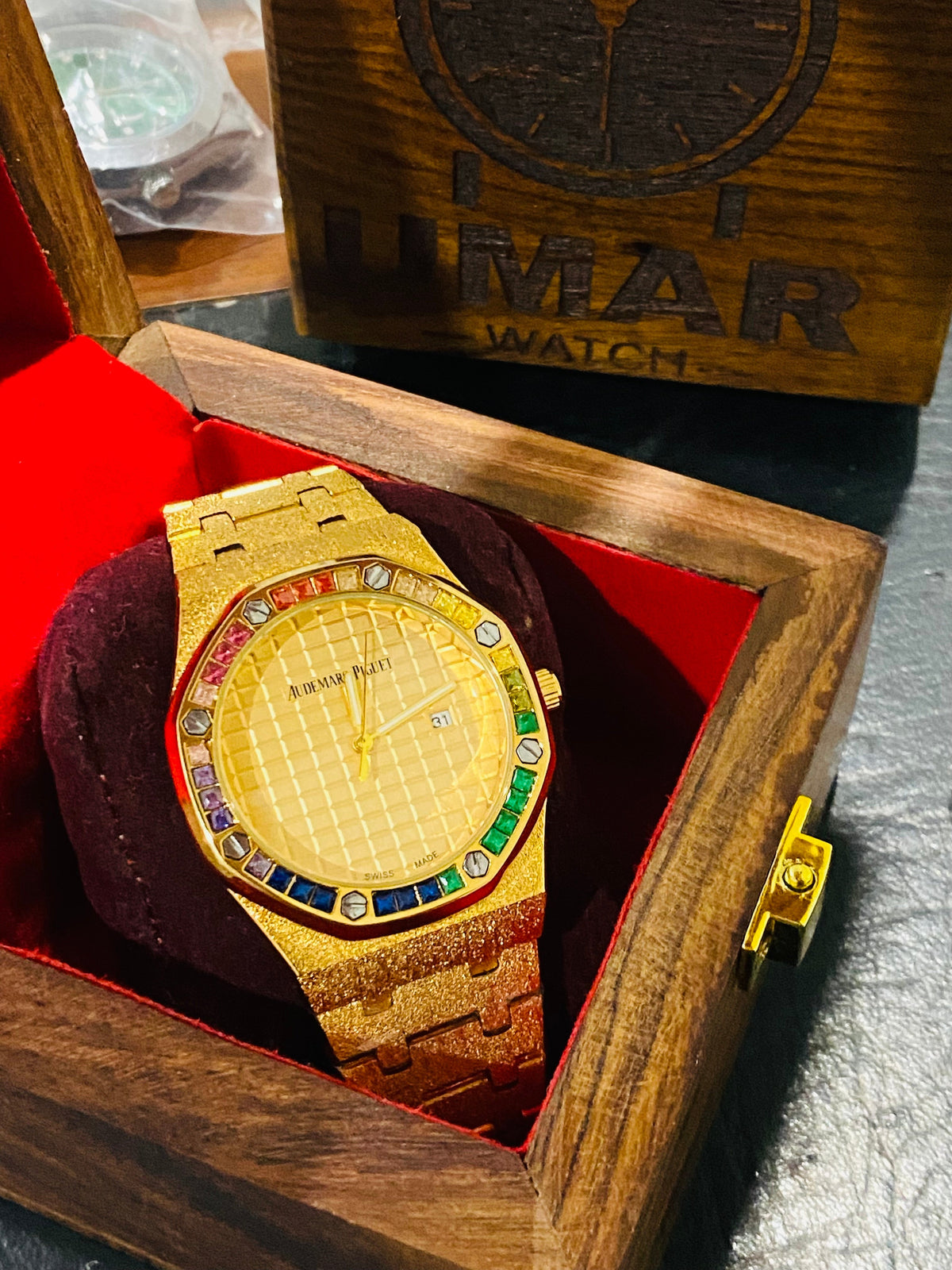 AP Stone Model Full Golden With Date Function