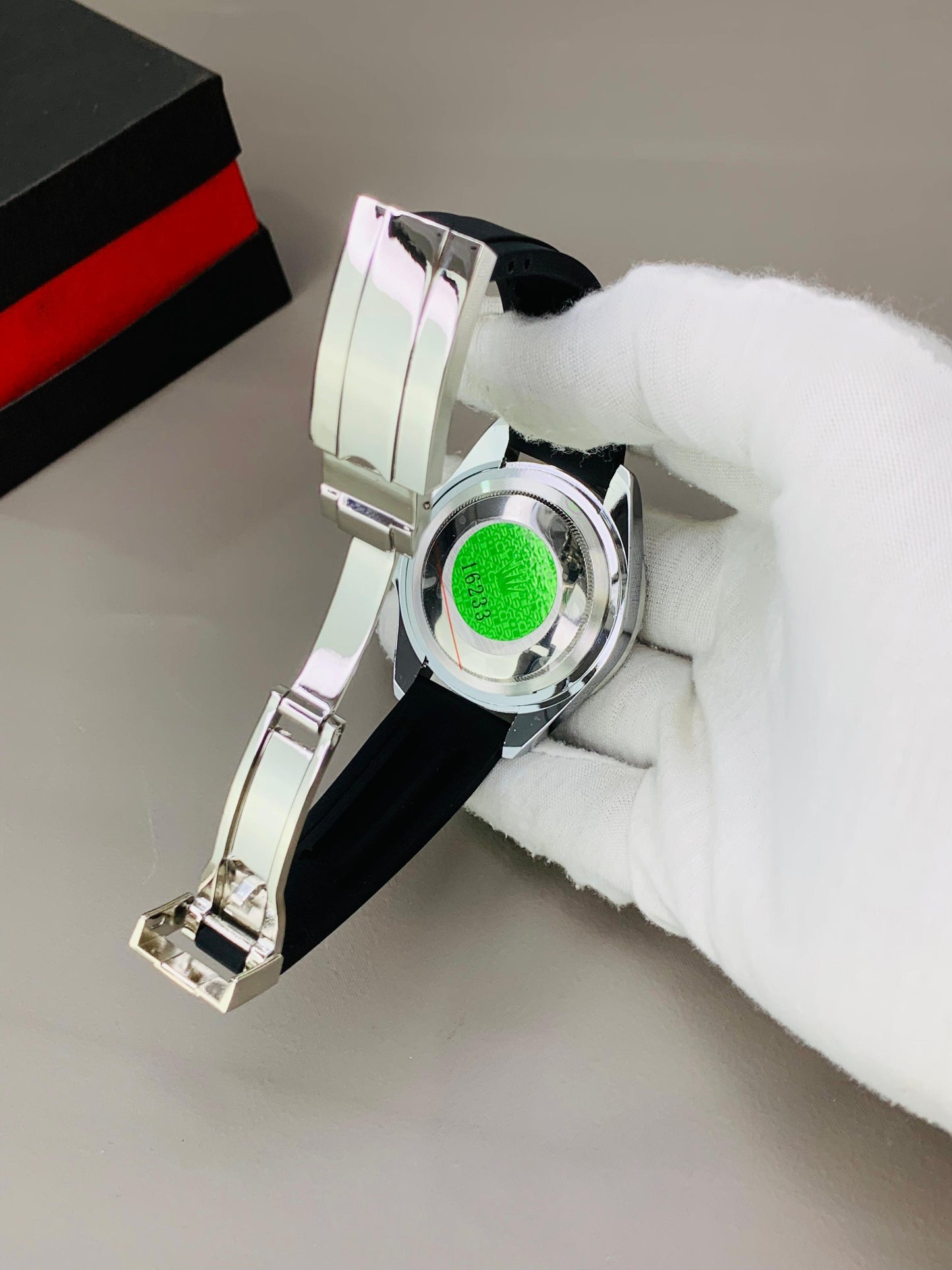 Premium Stainless Steel Analog Wristwatch