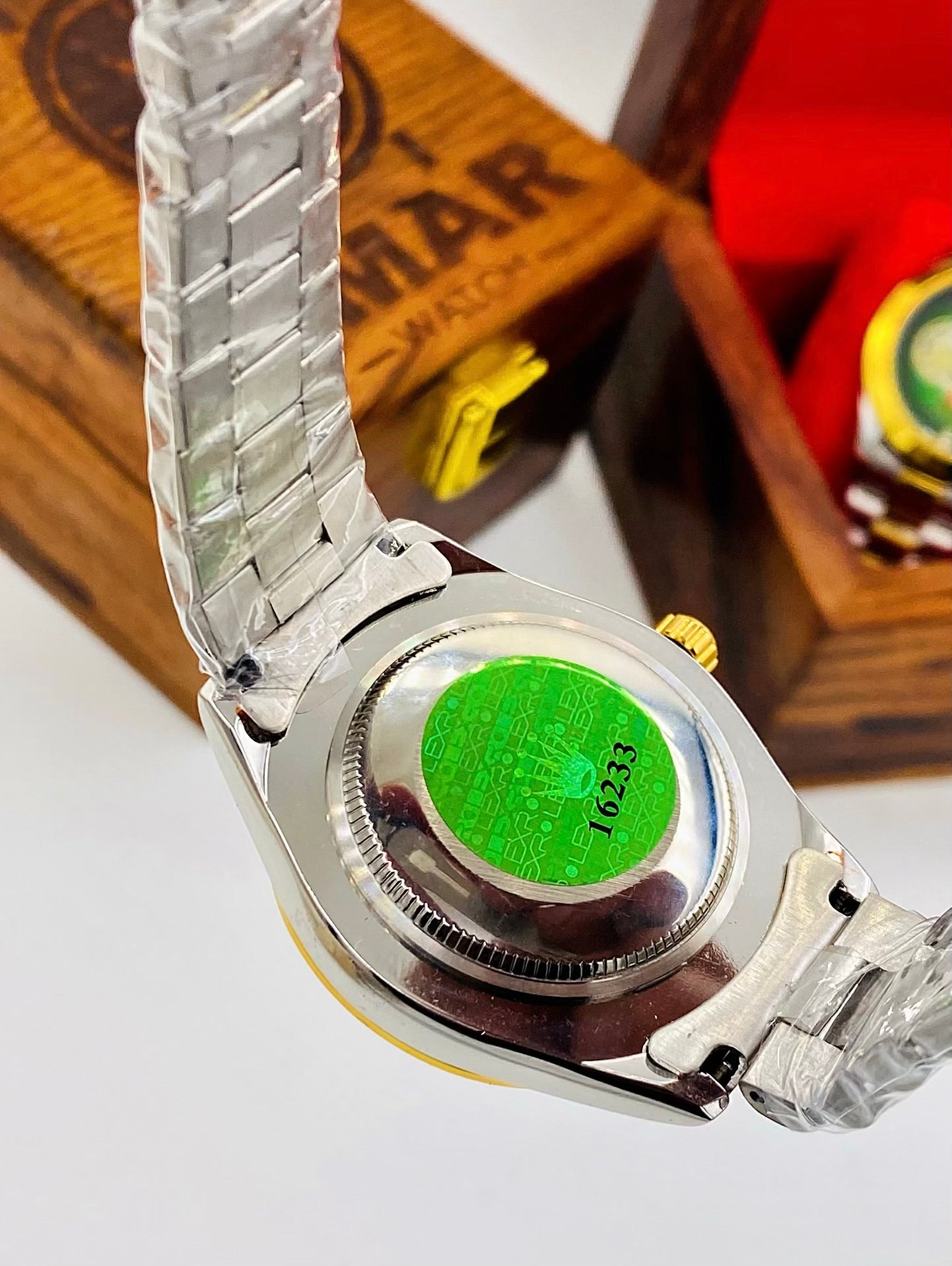 Tow Tone White New Model With Date Function