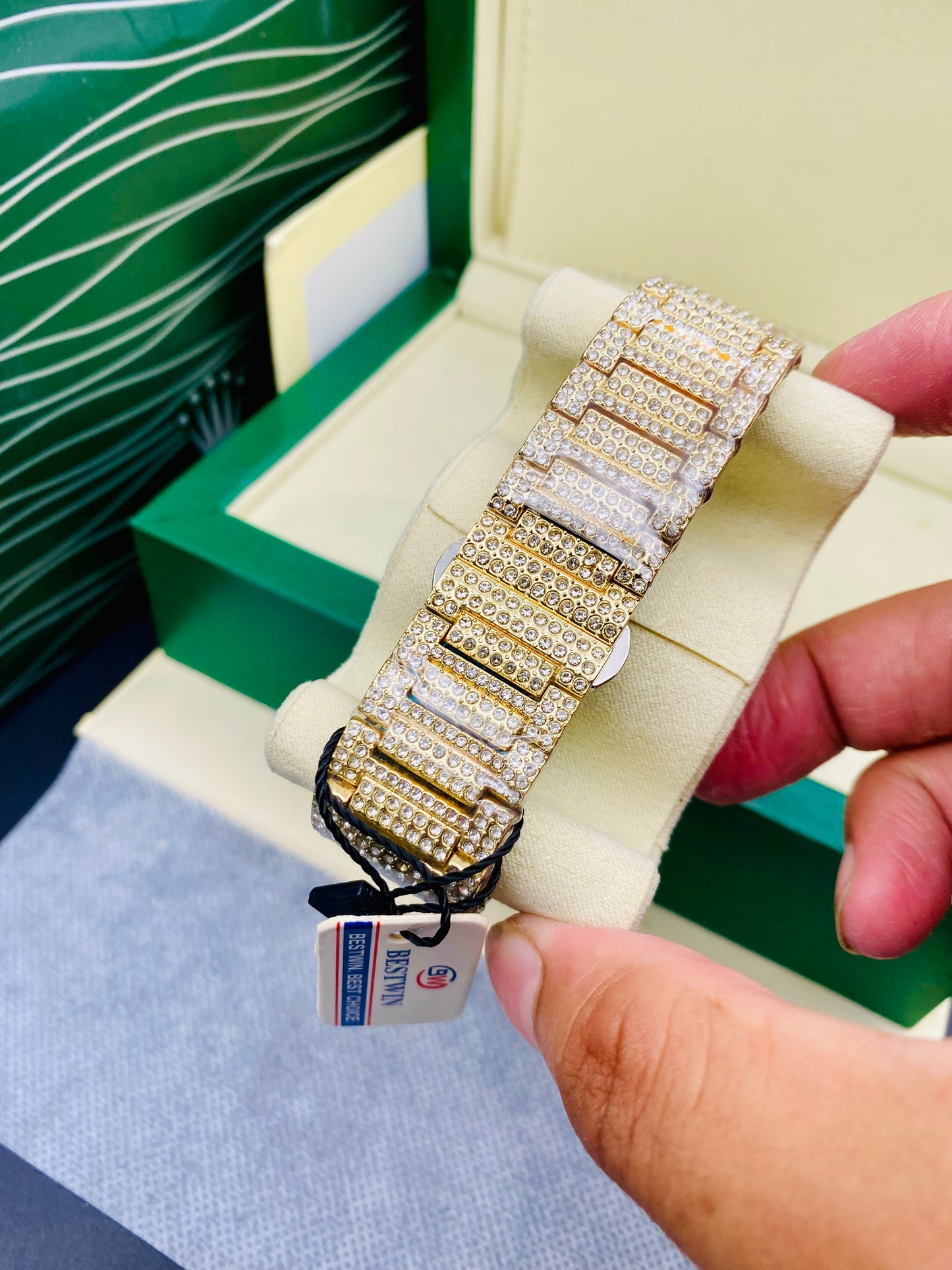 Full Golden Luxary Dimond Set with Date Function