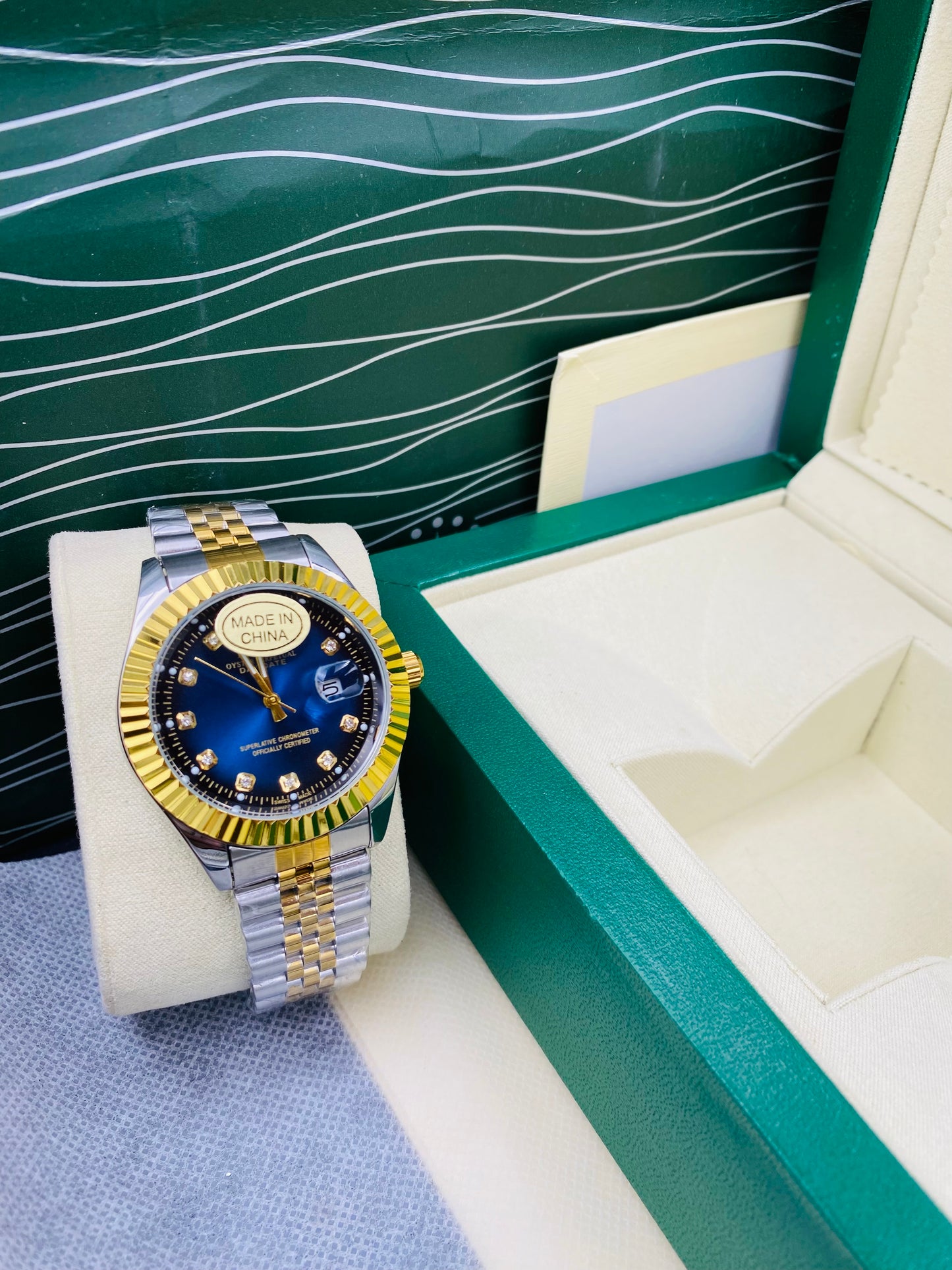 Jubili Chain new model tow tone blue with date function