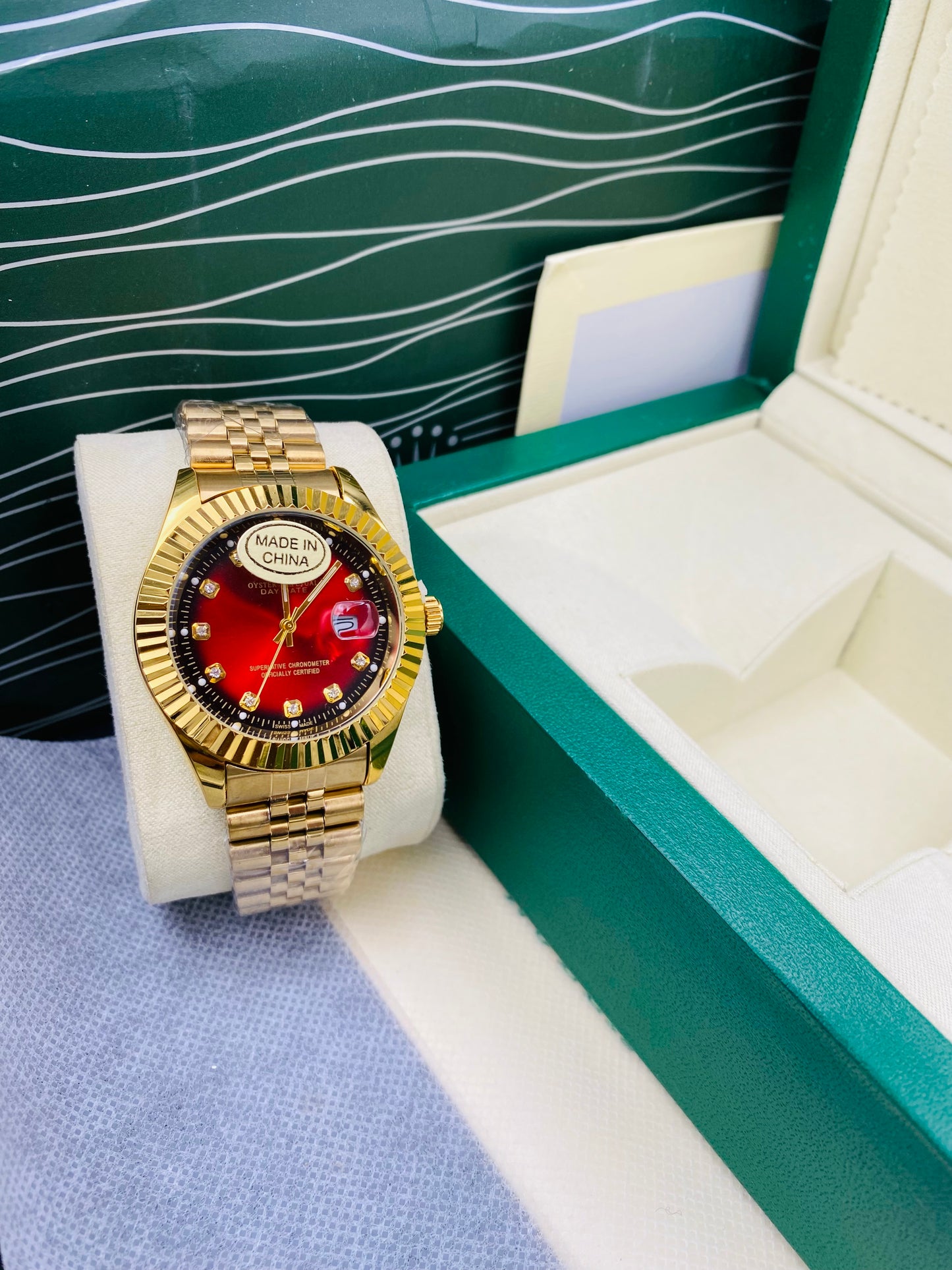 Jubili Chain new model Golden red with date function