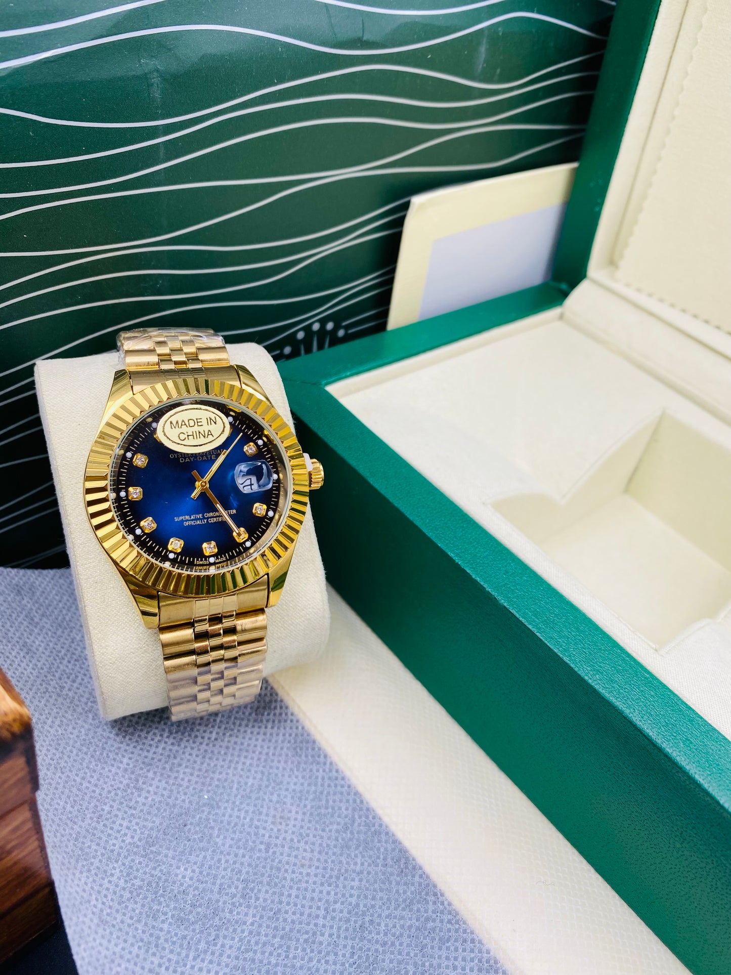 Jubili Chain new model Golden blue with date function